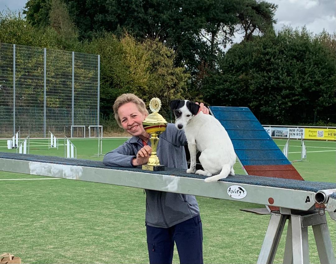 VDH Bärbel und Mine Westfalenmeister aller Rassen